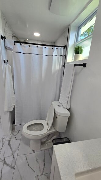 Building Photo - 19353 SW 103rd Ct