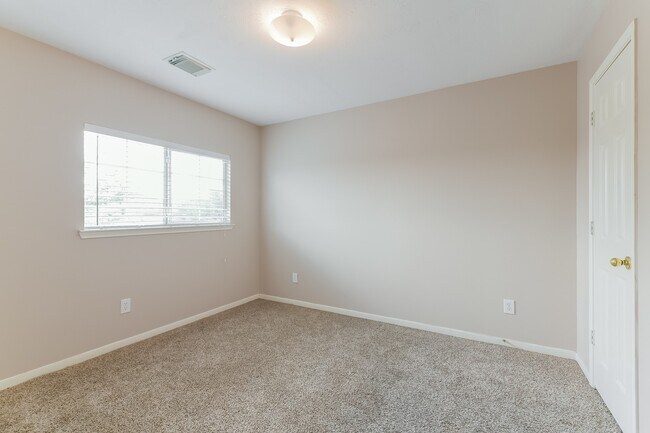 Building Photo - 19902 Owens Trace Ln