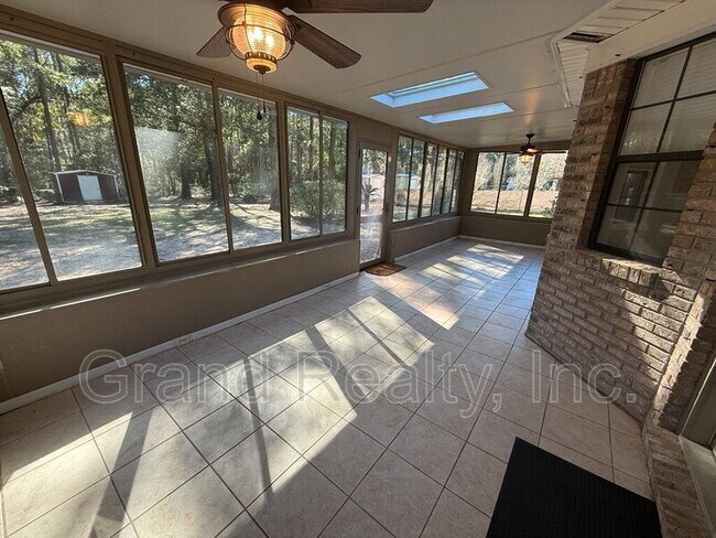 Building Photo - 3965 Deerwood Cir