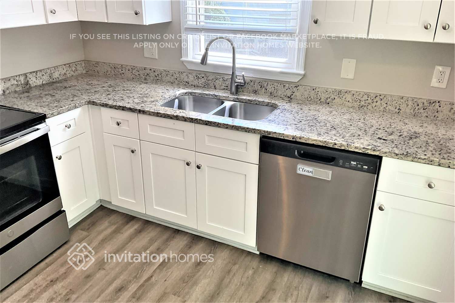 Building Photo - 27 Simpson Dr NE