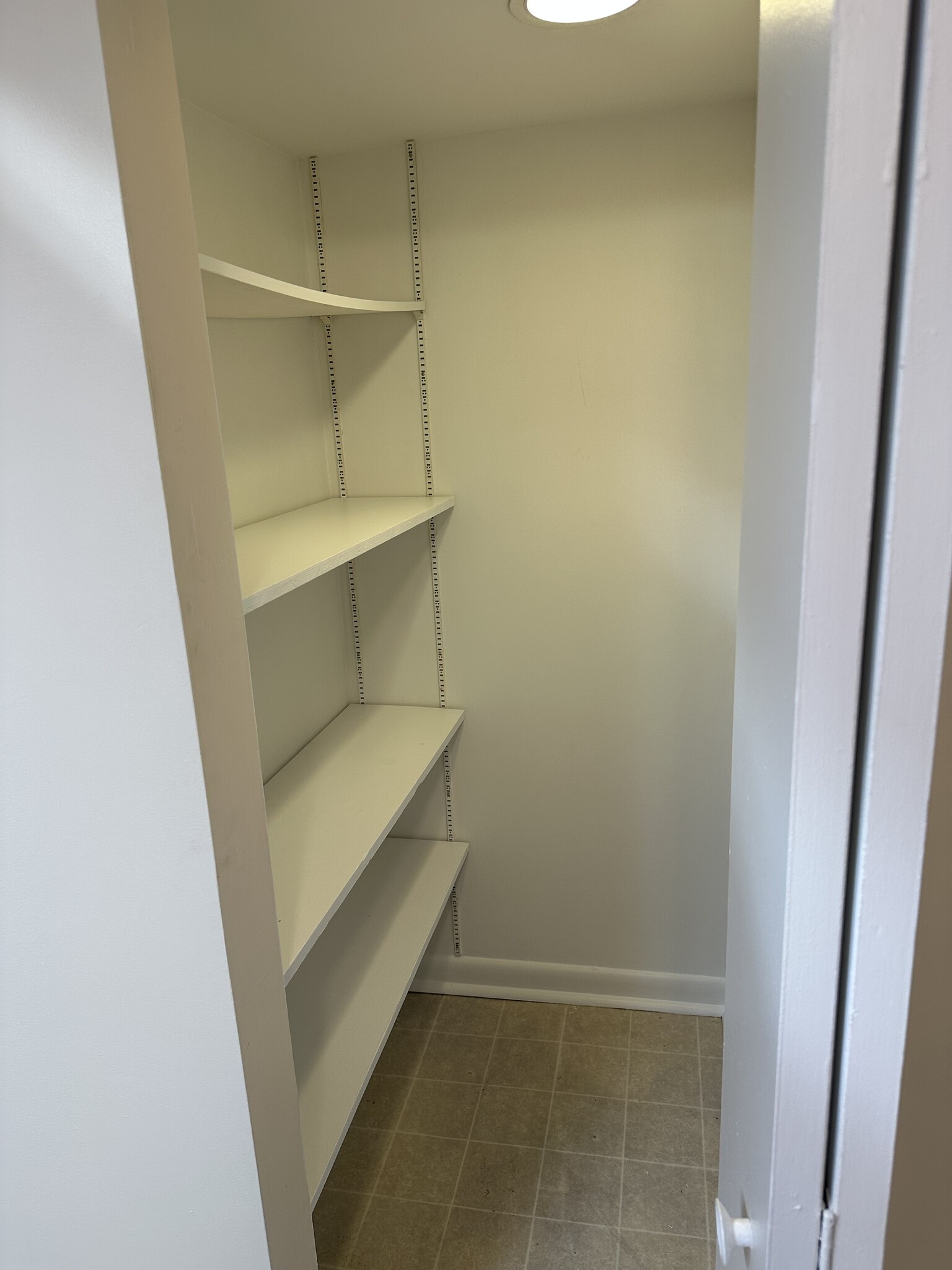 Inside view - 1336 Kenyon St NW