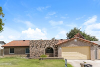 Building Photo - 4613 N 80th Dr