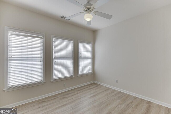 Building Photo - 7565 Grand Reunion Dr