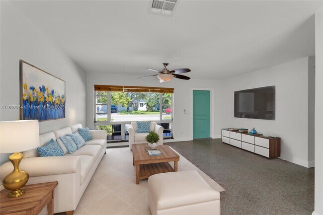 Building Photo - 2249 SW 34th Terrace