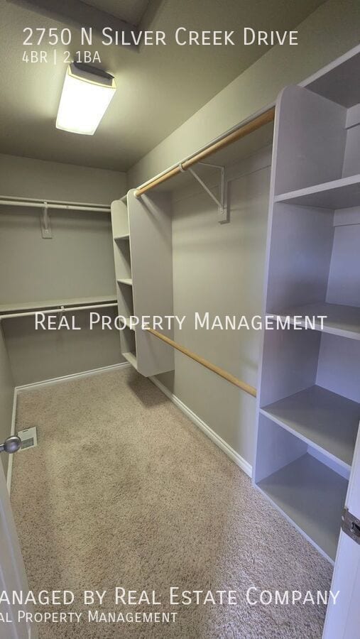 Building Photo - 2750 N Silver Creek Dr