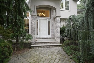 Building Photo - 1033 Harvard Pl