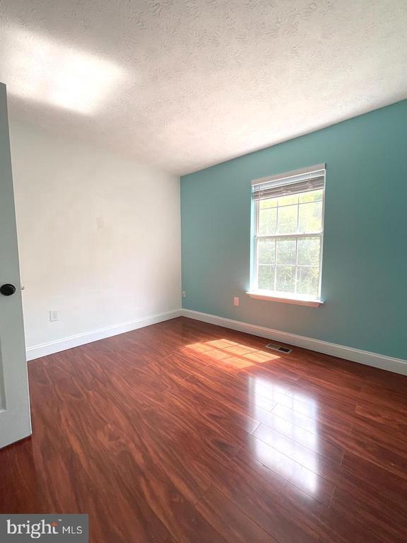 Building Photo - 404 Potomac Hills Dr