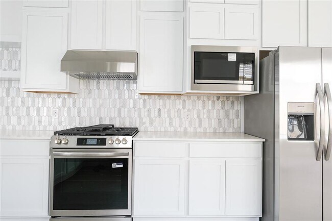 Building Photo - 6415 Orchid Bch Dr