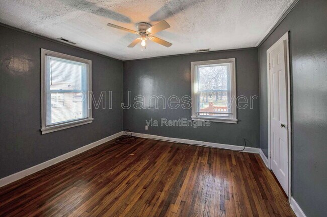 Building Photo - 4915 Chamberlayne Ave