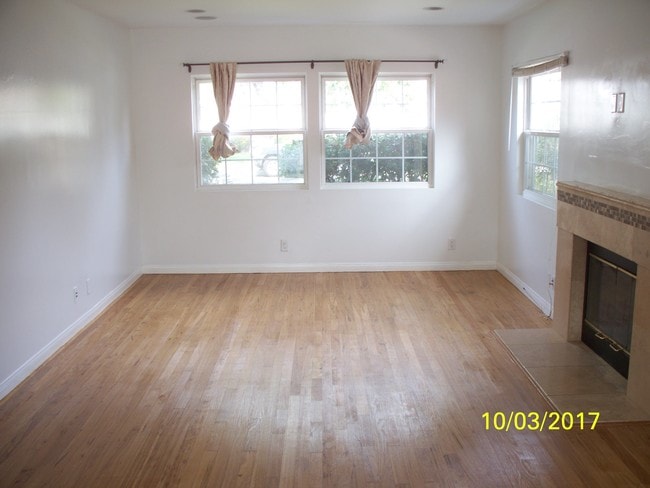 Building Photo - 12566 Woodbine St