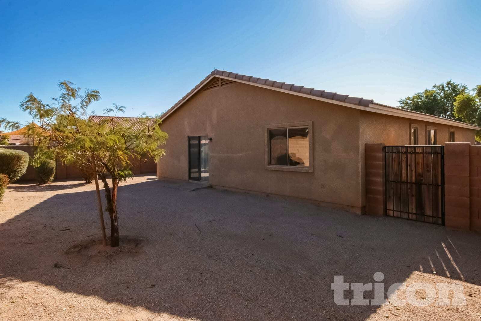 Building Photo - 10410 W Pioneer St