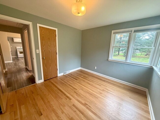 Building Photo - 3 Bed 1 Bath Single Family Home in Wausau