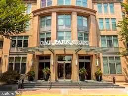 Building Photo - 8220 Crestwood Heights Dr