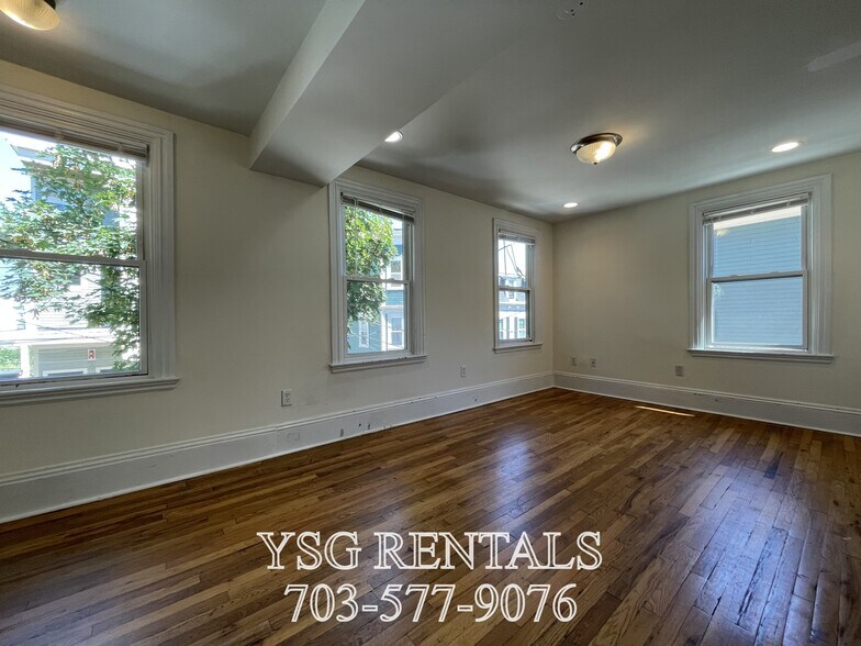 Building Photo - 8 Alleghany St