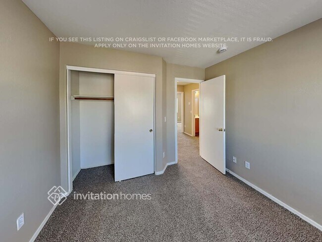 Building Photo - 12317 W Corrine Dr