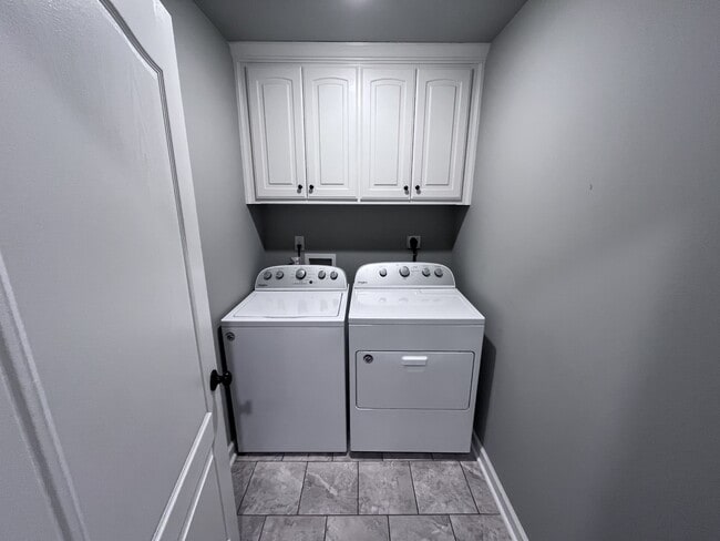 Building Photo - 27 Kasidyann Ct