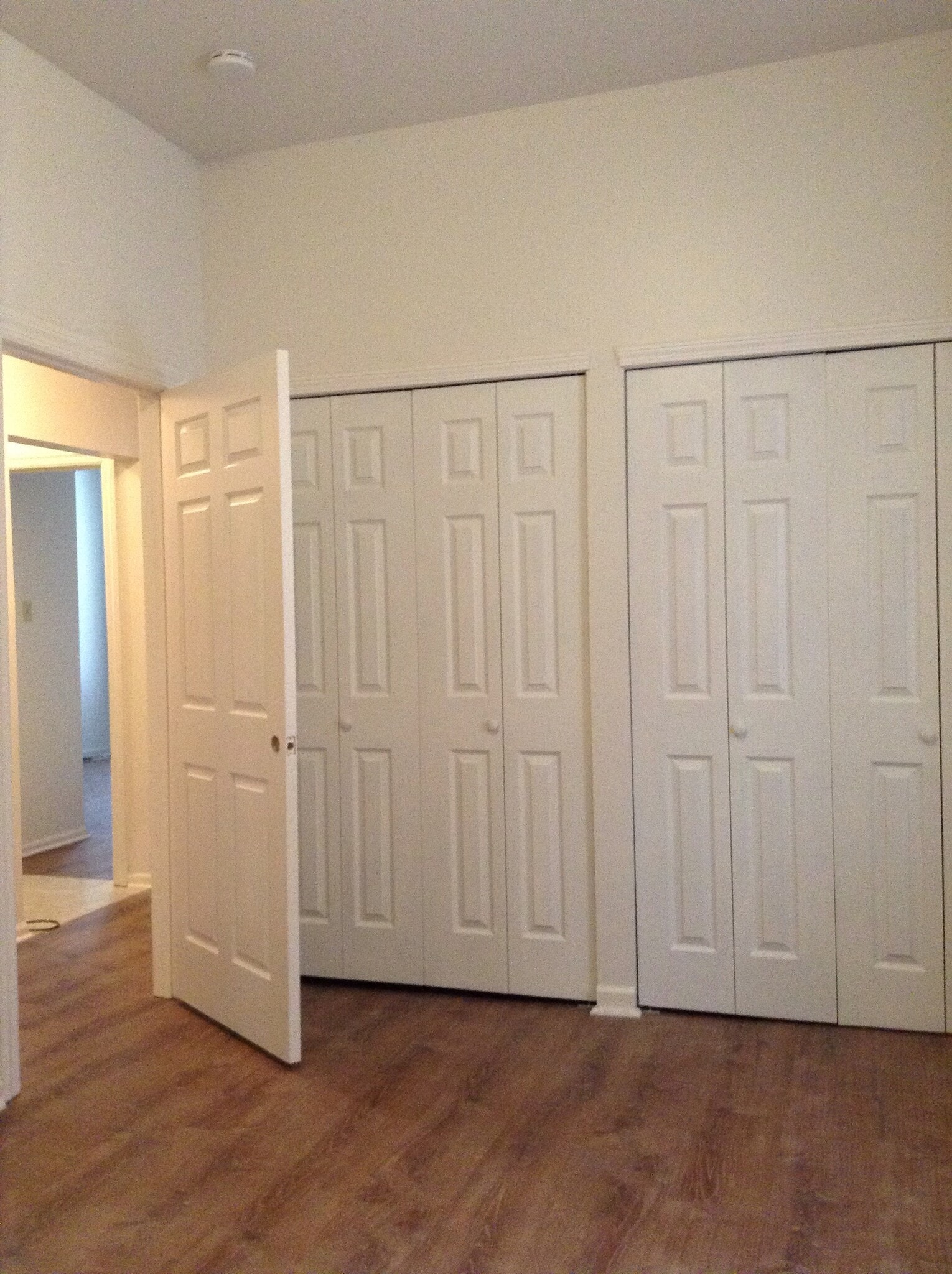 Building Photo - 3504 Vista Ave