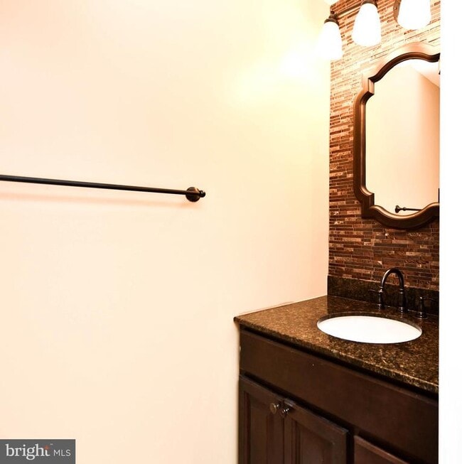 Building Photo - 7002 Cipriano Woods Ct