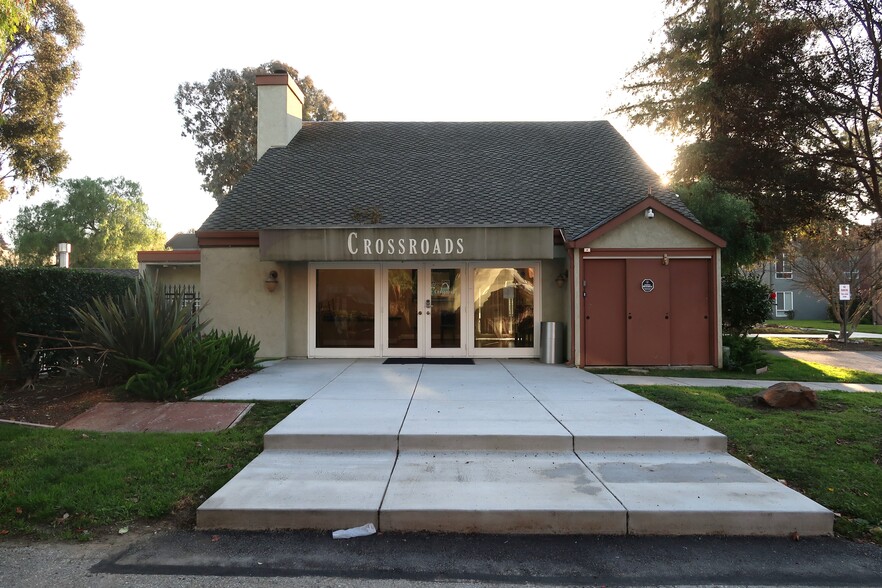 Building Photo - 440 Dempsey Rd