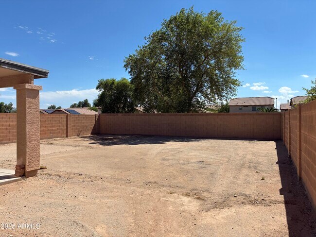 Building Photo - 25177 W Park Ave