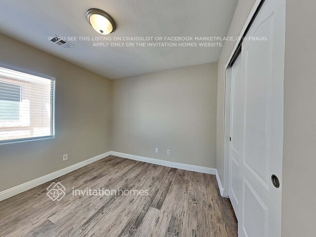 Building Photo - 2763 Bridleton Ave