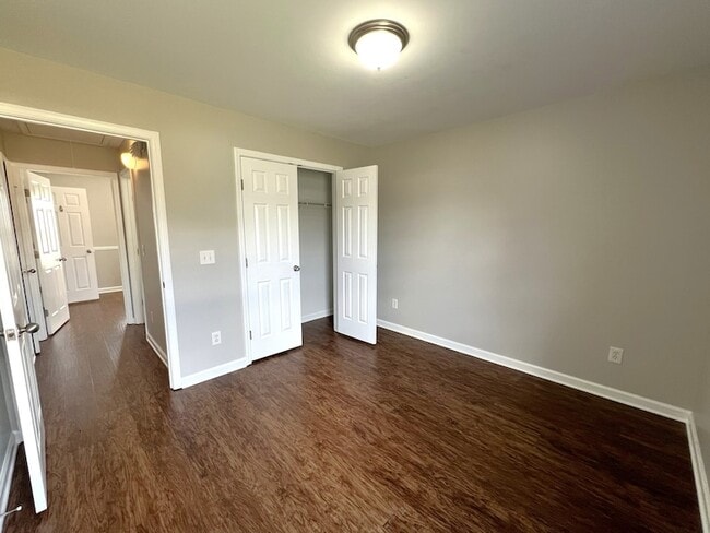 Building Photo - 7008 Riverwalk Blvd