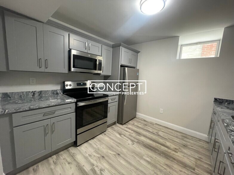 Building Photo - 18 Verrill St