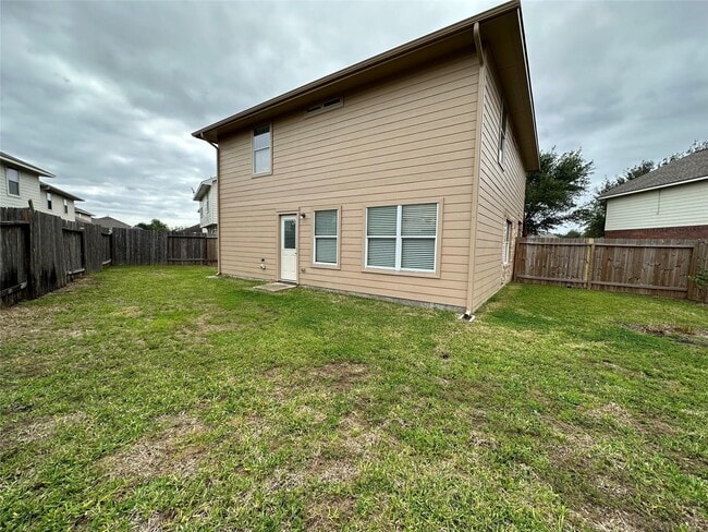 Building Photo - 19162 Yellow Thrush Dr