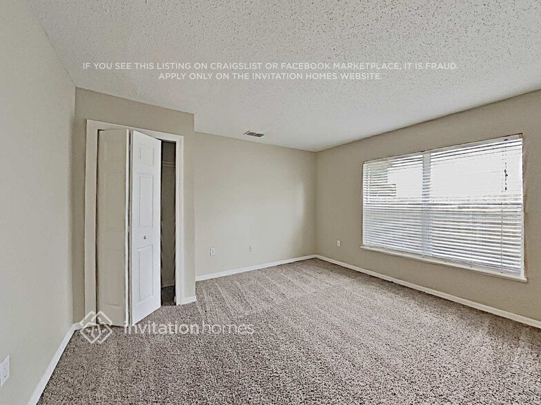 Building Photo - 1701 Alhambra Crest Dr