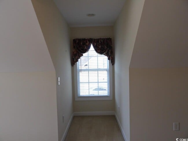 Building Photo - 124 Mesa Raven Dr