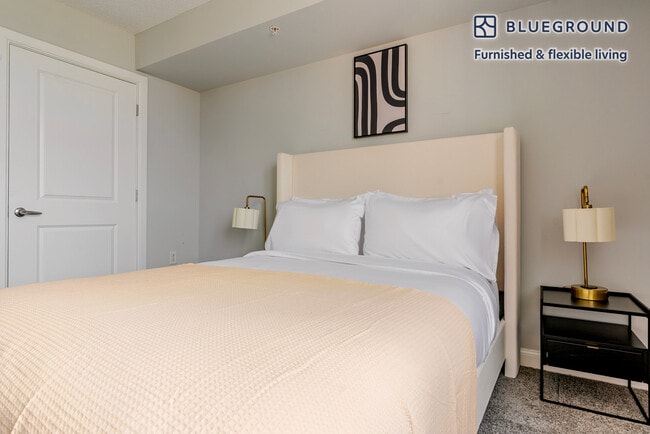 Building Photo - 4835 Cordell Ave