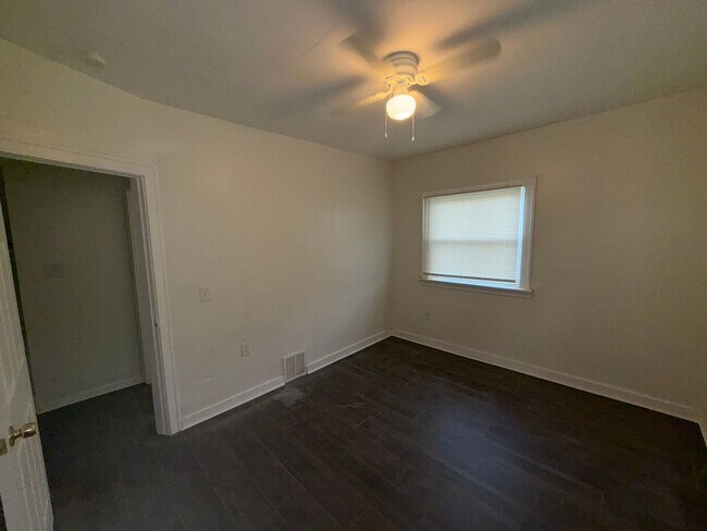 Building Photo - Open House Schedule Mon 9.8.25 @ 12:00pm, ...