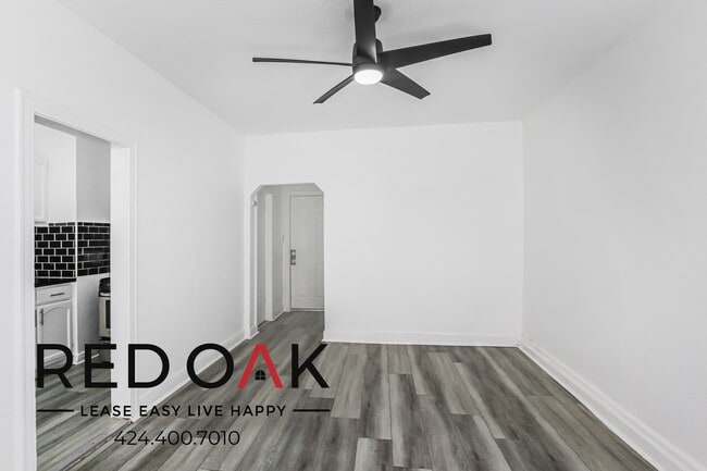 Building Photo - 687 Shatto Pl