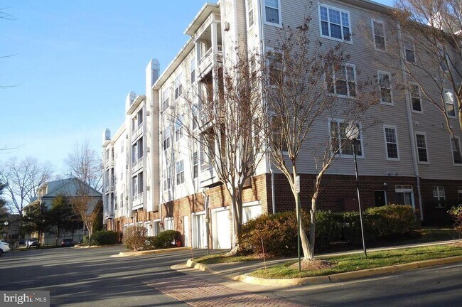 Building Photo - 4320 Cannon Ridge Ct