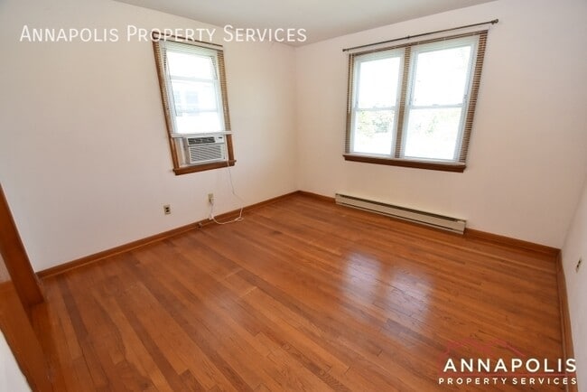 Building Photo - 3043 Riva Rd