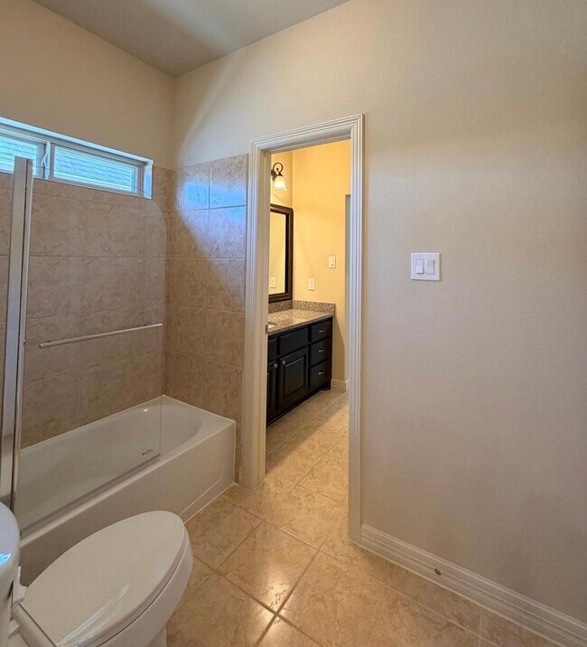 Building Photo - 5423 Lachlan Springs Ln