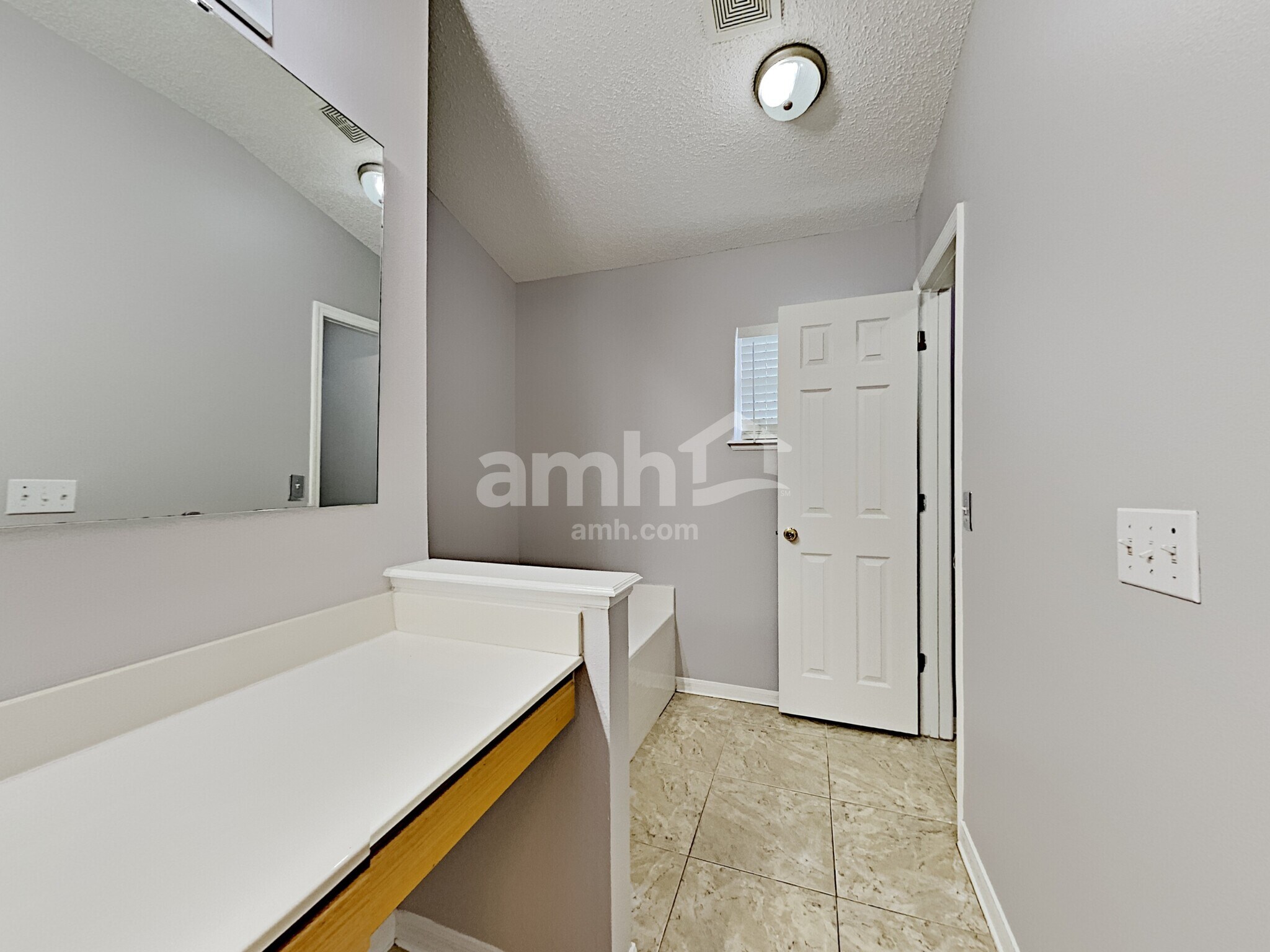 Building Photo - 16918 Corner Hill Ct