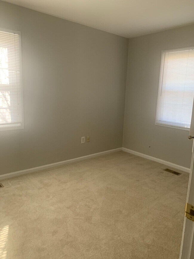 Building Photo - 13217 Poplar Tree Rd