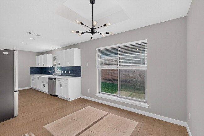 Building Photo - Renovated Home In the Coveted Allen ISD