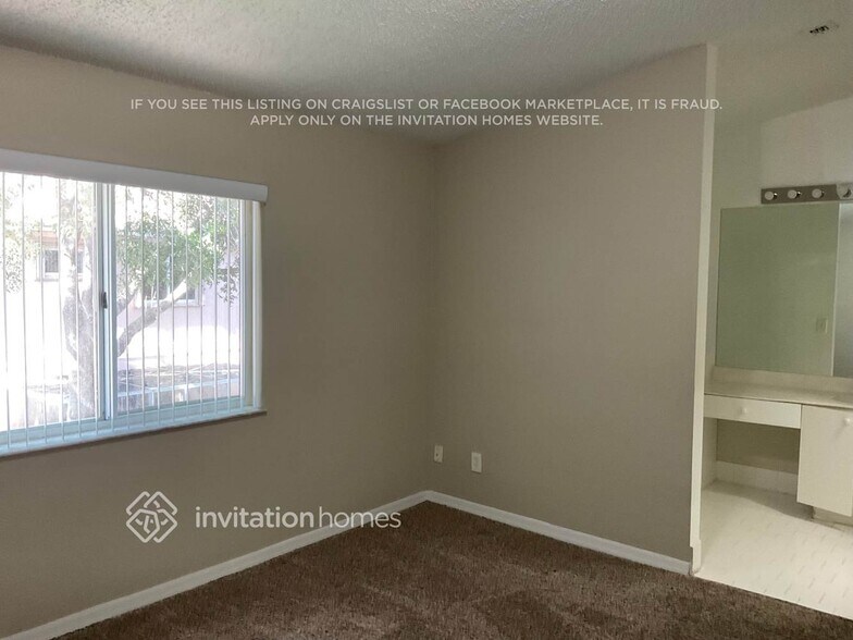 Building Photo - 620 208th Cir