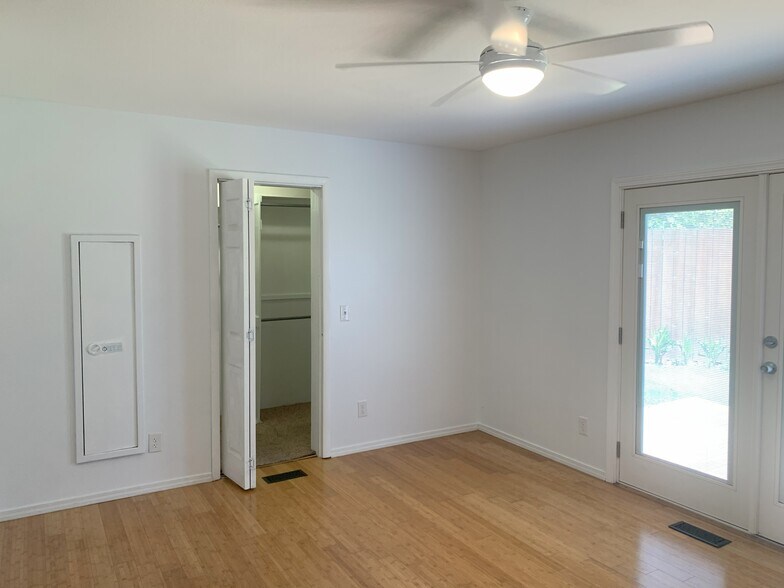 Building Photo - 109 Lancashire Dr