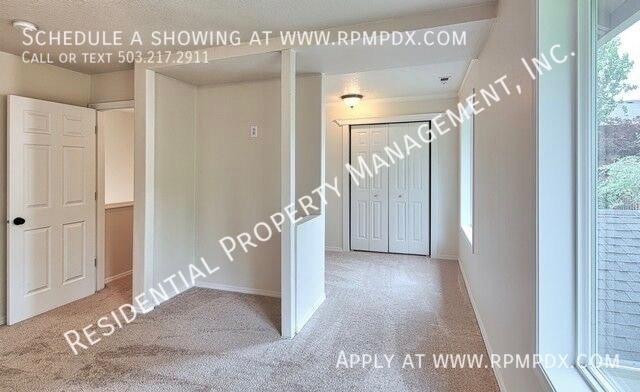 Building Photo - 23992 SW Red Fern Dr