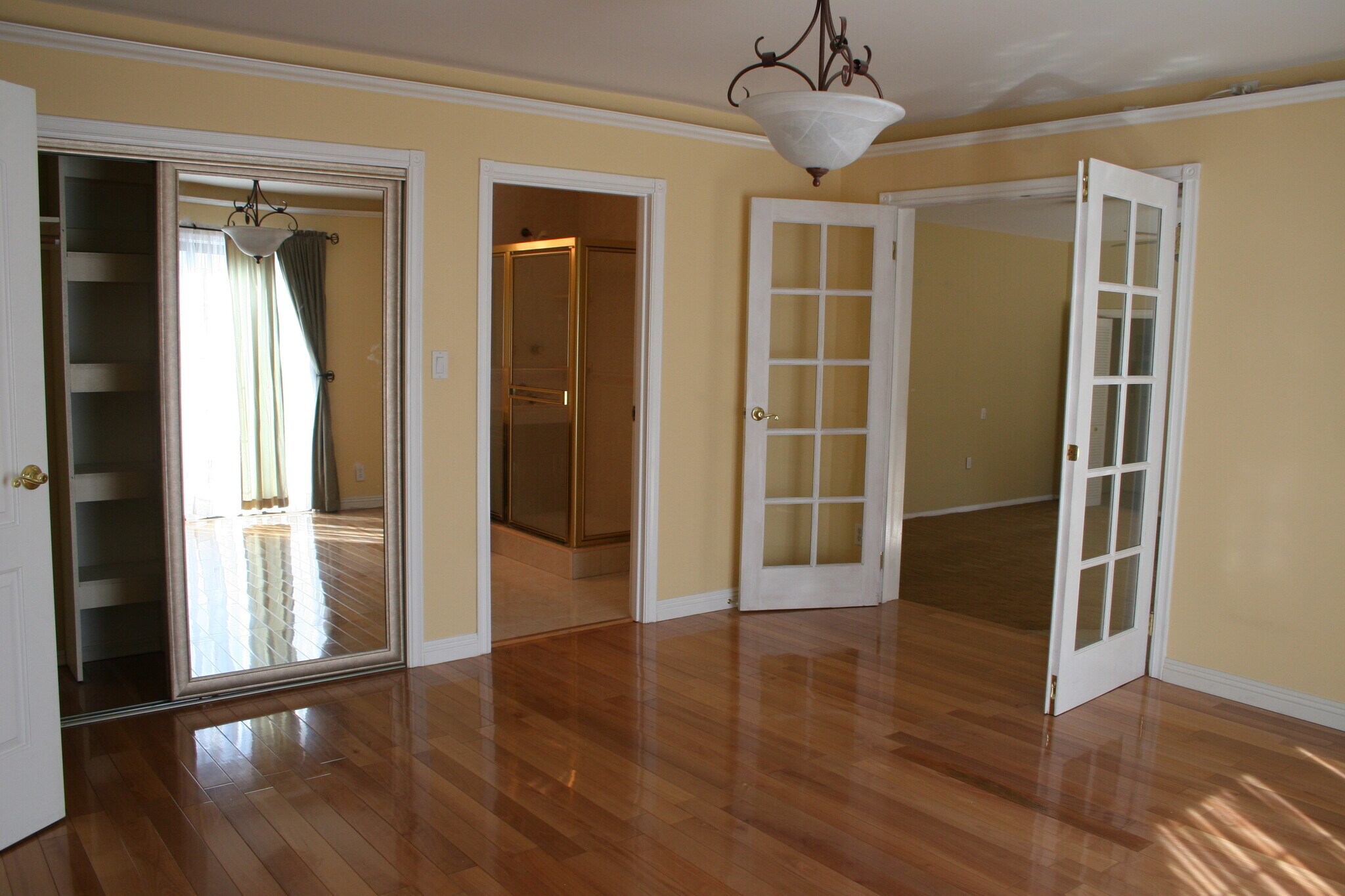 Building Photo - 6037 Comey Ave