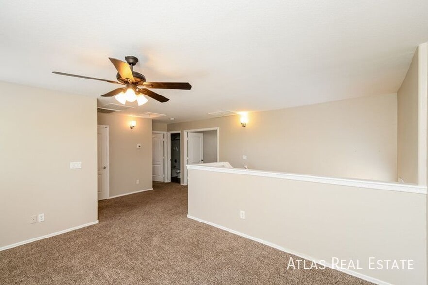 Building Photo - 1118 E Desert Springs Way