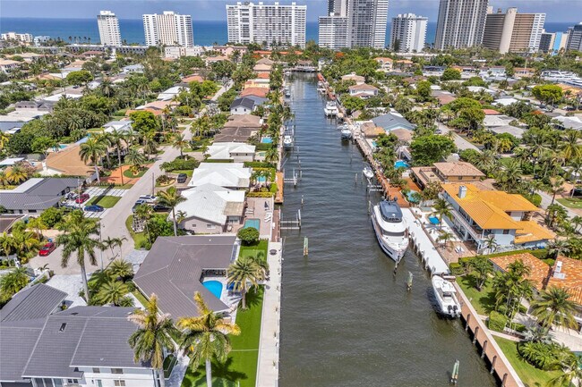 Building Photo - 3108 NE 42nd Ct