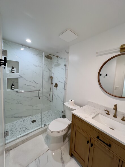 2nd floor bathroom - 1339 26th St