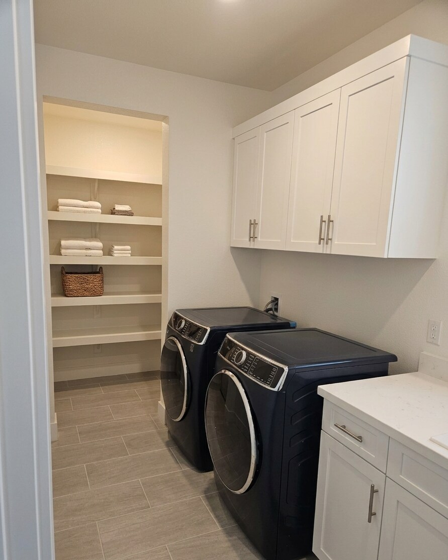 Building Photo - 1639 Corte Medialuna