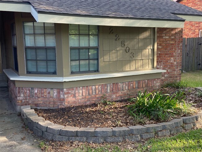 Building Photo - 22503 Dabney Manor Ln