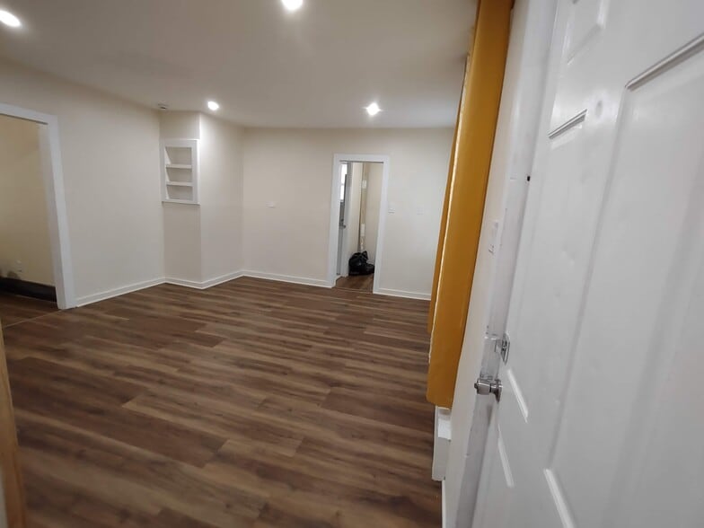 Living room - 273 Main St