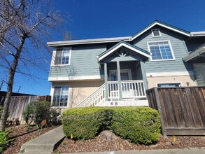 Building Photo - 68 Manchester Dr